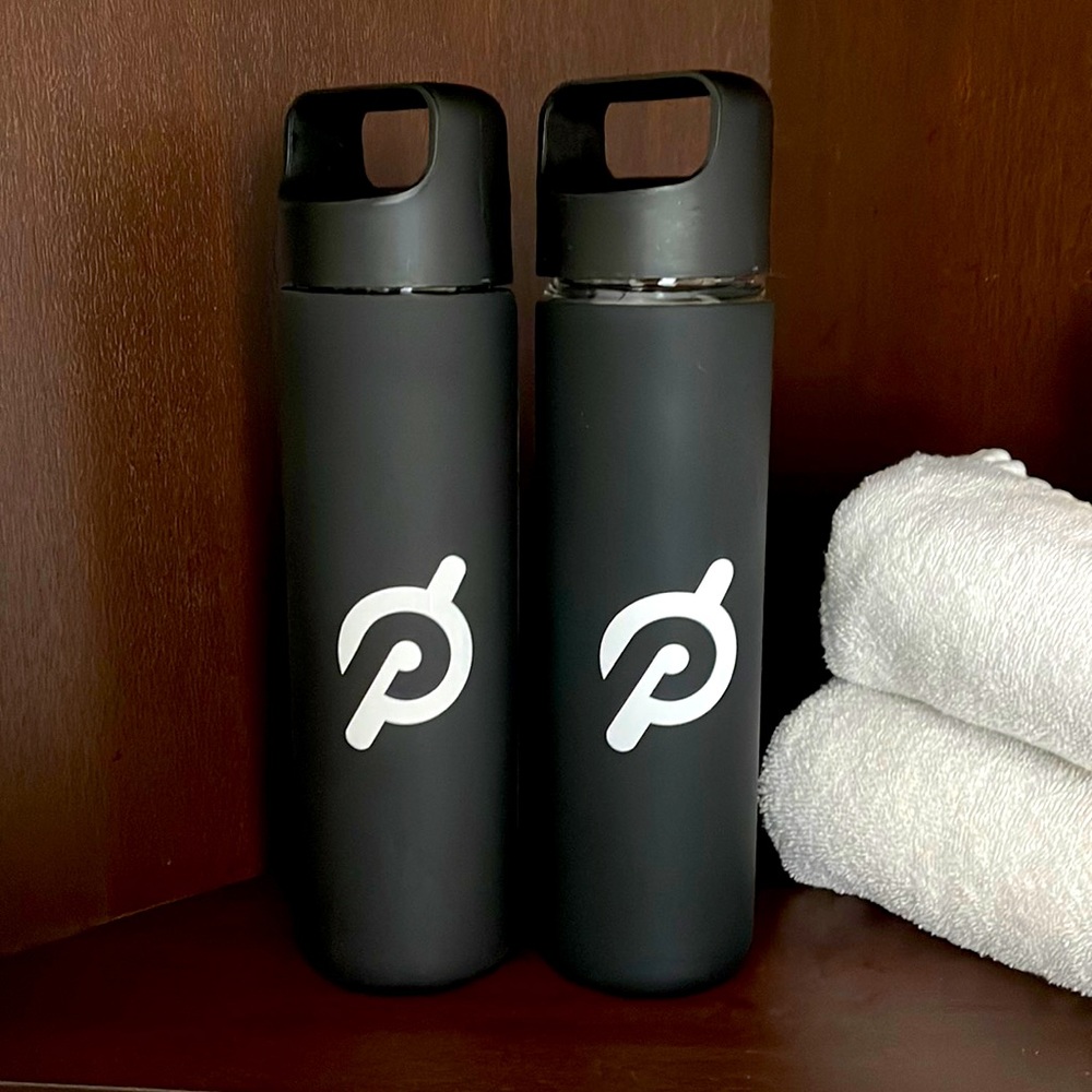 NEW Peloton Glass Water Bottle (2)